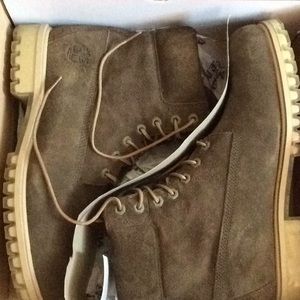 Timberland 6” green suede boots